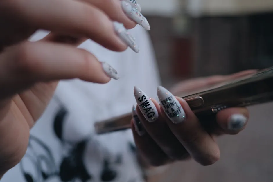 Negledekoration og nail art en komplet guide